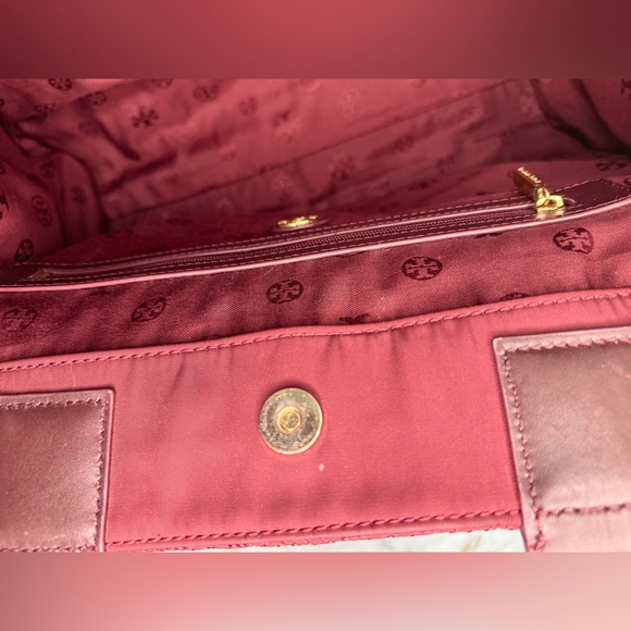 TORY BURCH Ella Tote Burgundy Quilted Handbag - Picture 10 of 16